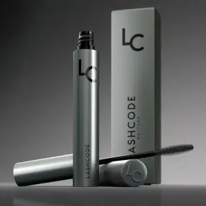 Sleek cardboard eyeliner boxes with custom printed graphics for retail
