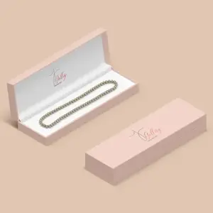 Rigid jewelry boxes for rings and necklaces with a premium finish